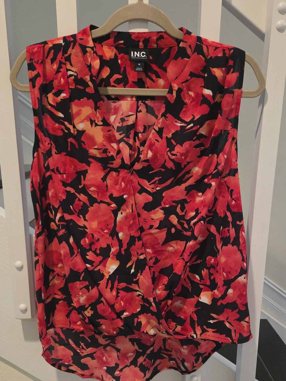INC International Concepts Black Red Floral Sleeveless V-Neck Top